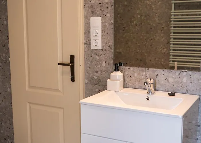 Csipesz_vendeghaz شقة